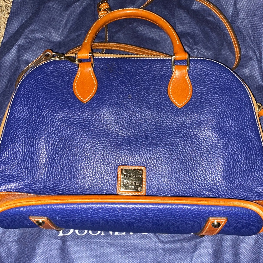 Authentic Dooney & Bourke handbag..